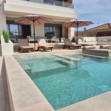 Вилла Cantouni Villa, Luxury 5br Retreat With Pool & Jacuzzi Near Town By Mana Gers *