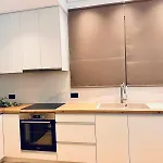 Cantouni Villa, Luxury 5br Retreat With Pool & Jacuzzi Near Town By Mana Gers Villa *
