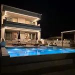 Cantouni Villa, Luxury 5br Retreat With Pool & Jacuzzi Near Town By Mana Gers Villa Zakynthos Town