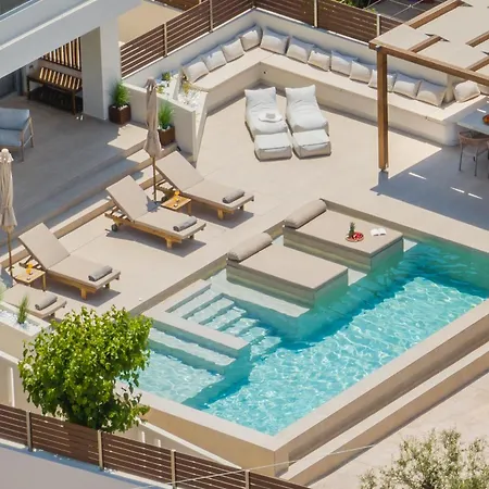 Cantouni Villa, Luxury 5br Retreat With Pool & Jacuzzi Near Town By Mana Gers *
