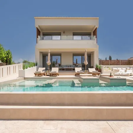 Cantouni Villa, Luxury 5br Retreat With Heated Pool & Jacuzzi Near Town By Mana Gers * Zákynthos by