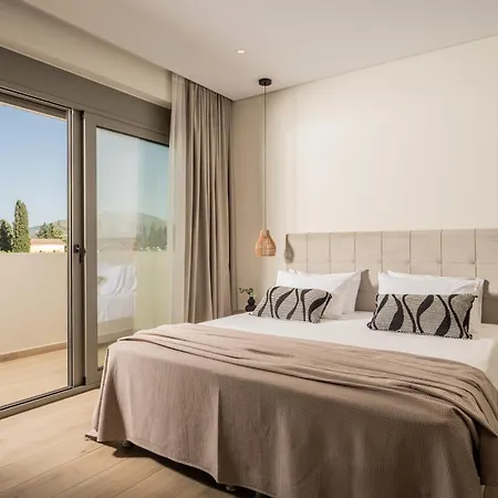 Cantouni Villa, Luxury 5br Retreat With Pool & Jacuzzi Near Town By Mana Gers *
