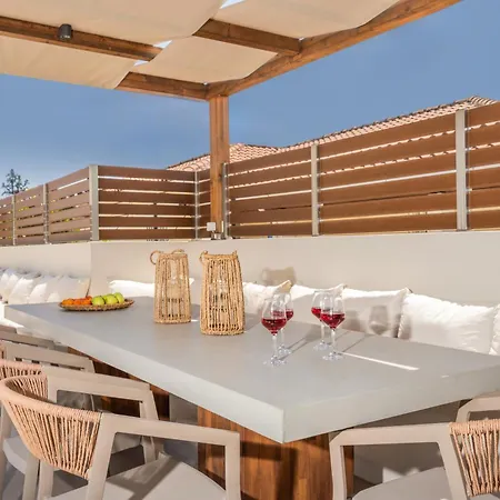 Villa Cantouni Villa, Luxury 5br Retreat With Pool & Jacuzzi Near Town By Mana Gers Zákinthosz