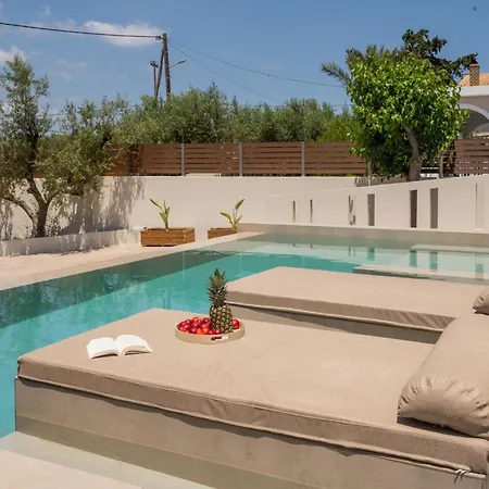 Cantouni Villa, Luxury 5br Retreat With Heated Pool & Jacuzzi Near Town By Mana Gers Villa Zákynthos by