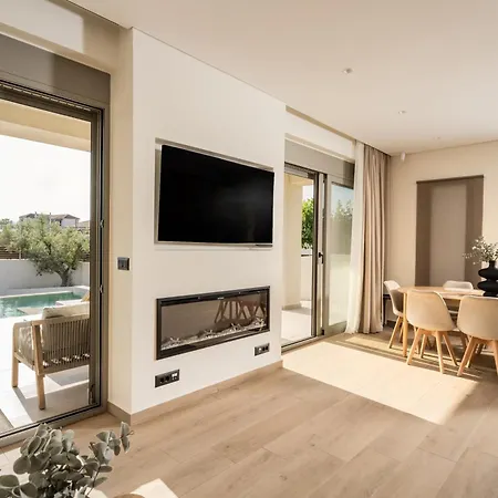 Cantouni Villa, Luxury 5br Retreat With Pool & Jacuzzi Near Town By Mana Gers Zákinthosz
