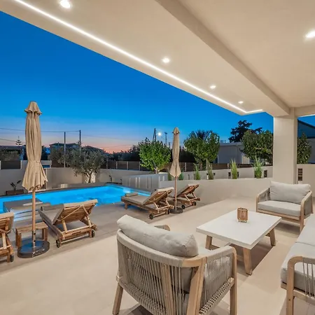 Villa Cantouni Villa, Luxury 5br Retreat With Pool & Jacuzzi Near Town By Mana Gers
