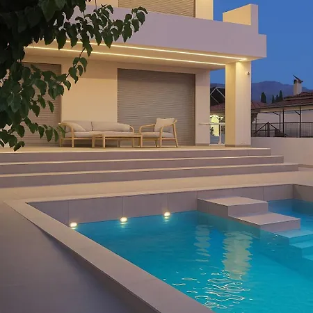 Cantouni Villa, Luxury 5br Retreat With Pool & Jacuzzi Near Town By Mana Gers 빌라 *