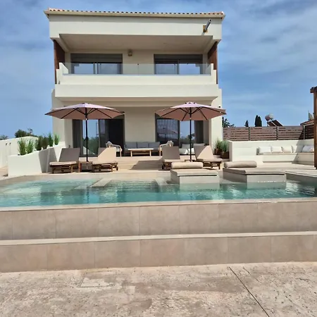 Villa Cantouni Villa, Luxury 5br Retreat With Pool & Jacuzzi Near Town By Mana Gers